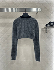 Cable-knit contrast-color cropped pullover sweater