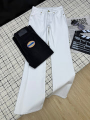 Embroidered Back Pocket Flared Jeans