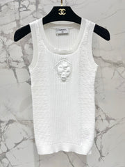Stretch Fit Diamond Pattern Knit Vest