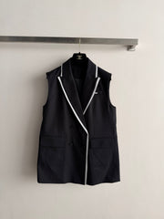 Chanel / 26 New Vest and Pleated Skirt Set