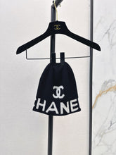 Chanel / 26 Early Autumn Latest Knit Hat