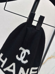 Chanel / 26 Early Autumn Latest Knit Hat