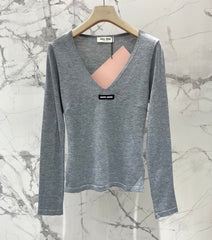 MiuMiu/26 New Early Autumn V-Neck Soft Curved Top