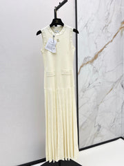 Chanel / 26 Early Autumn Latest Heavy Beaded Sleeveless Knit Dress