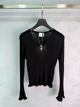 Dior/26 Early Autumn New V-Neck Ribbed Ruffle Cuff Bell Sleeve Knit Top/*