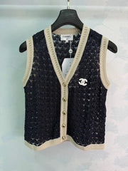 Chanel / 26 Early Autumn New V-Neck Sleeveless Knit Cardigan