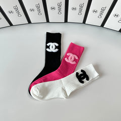 CHANEL 26S CREW SOCKS 373803 (1 BOX)