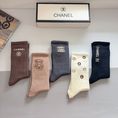 CHANEL 26S CREW SOCKS 403592 (1 BOX)