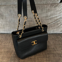 CHANEL 26S FLAP SHOULDER BAG 26 IN BLACK CAVIAR CALFSKIN GOLD HARDWARE