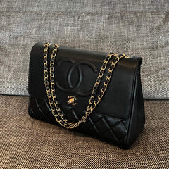 CHANEL 26S LARGE CC LOGO FLAP SHOULDER BAG 33 IN BLACK CAVIAR CALFSKIN GOLD HARDWARE
