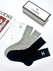 CHANEL 26S CREW SOCKS 408734 (1 BOX)