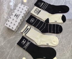 CHANEL 26S CREW SOCKS 410330 (1 BOX)