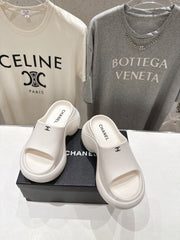 chanel/26SS NEW popular one-line thick-soled wedge-heeled slippers