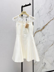26FW New Sleeveless Dress with Lace-Panel Detail 🤍