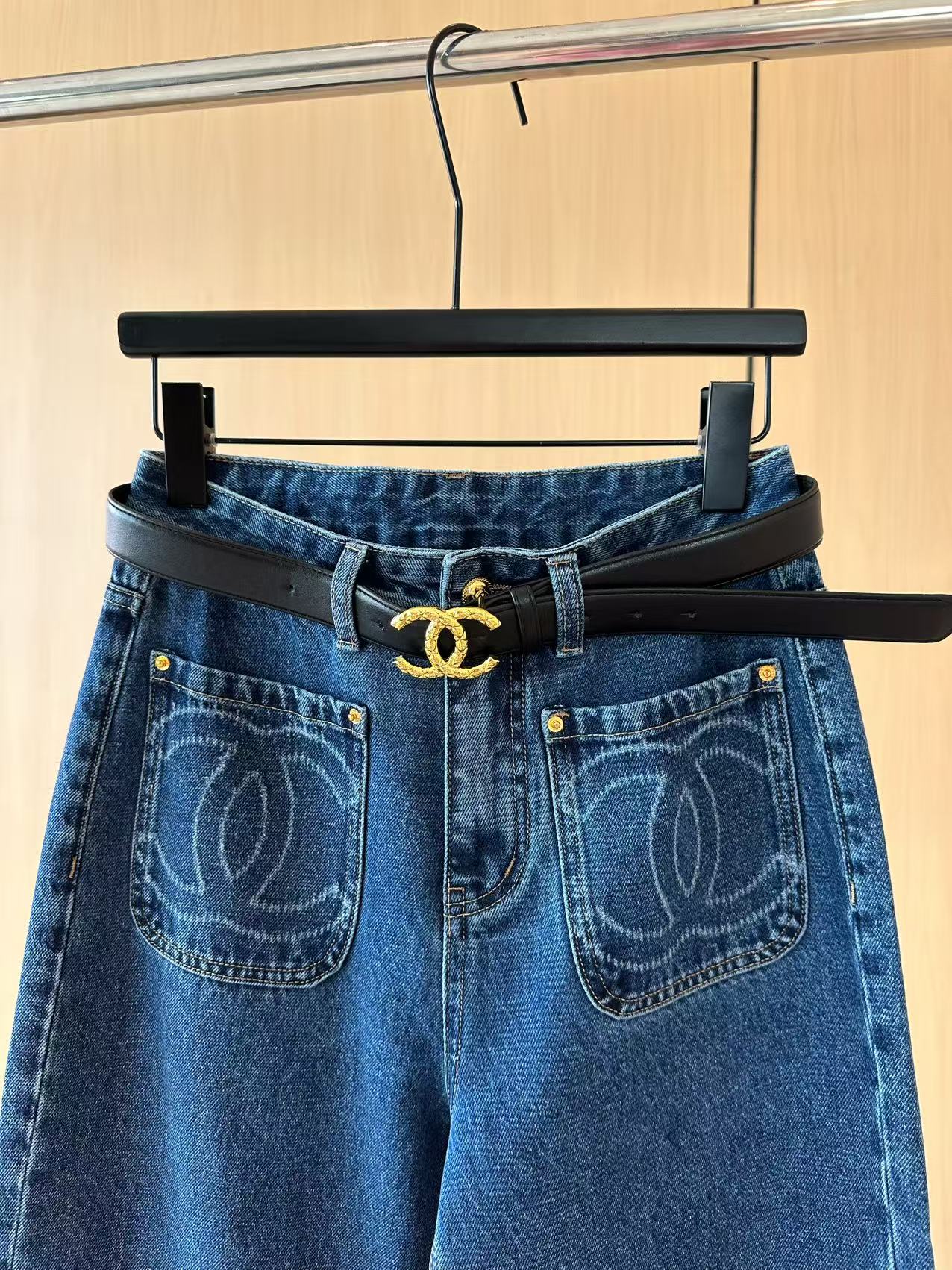 Double-Pocket Decorative Jeans [With Belt]