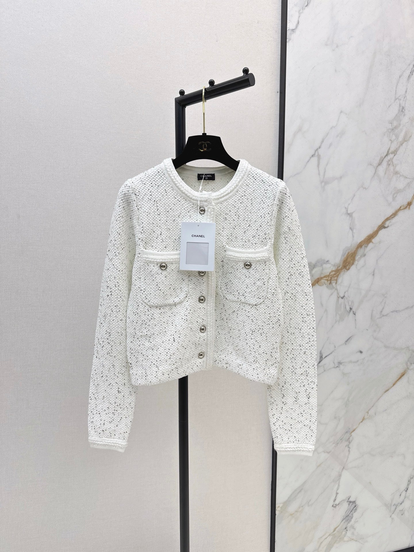 Exquisite sequined short cardigan