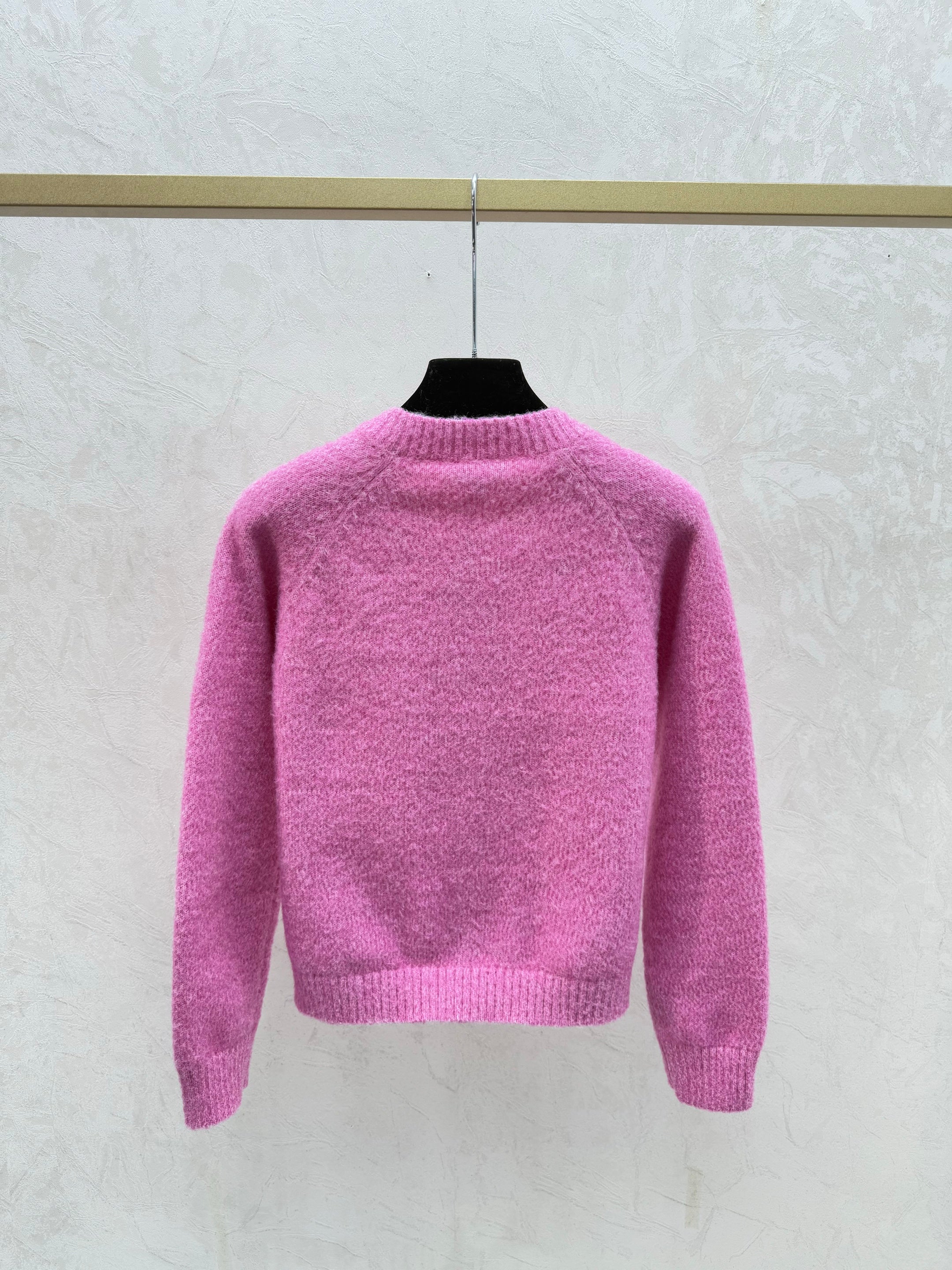 Solid color simple round neck knitted long-sleeved cardigan