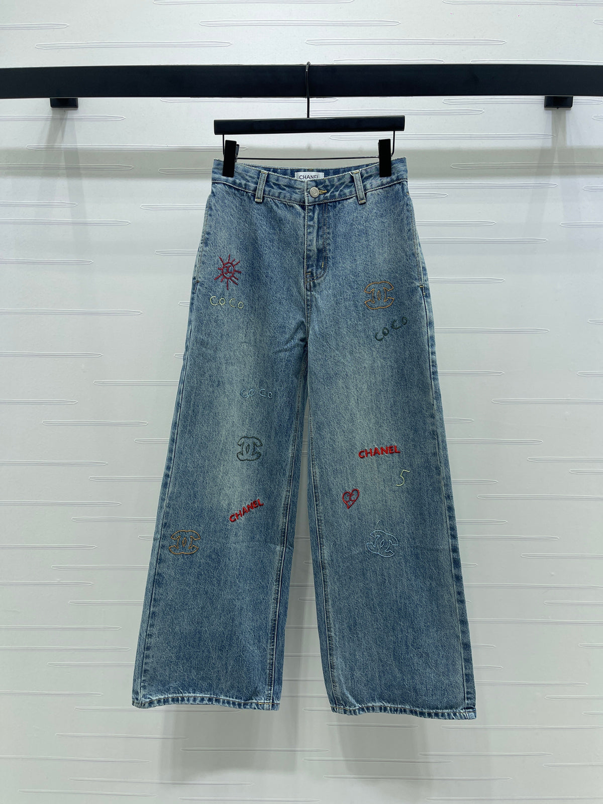 Embroidered Pattern Wide-Leg Denim Pants