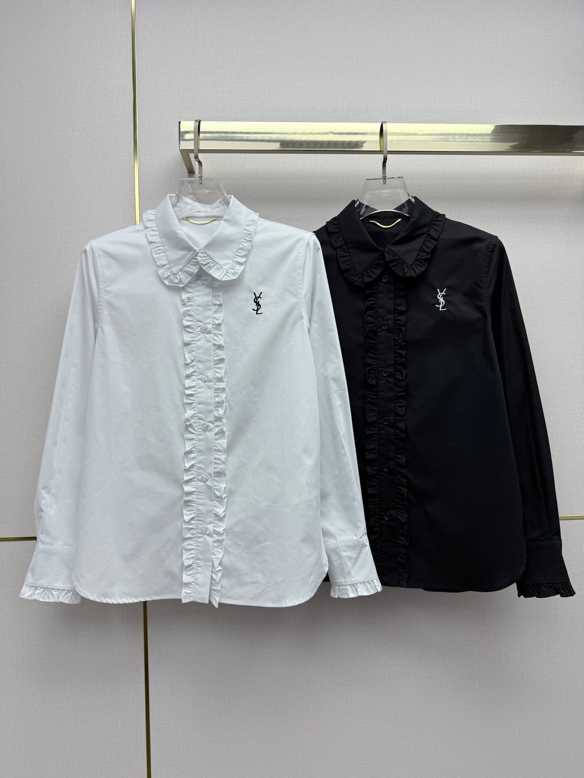 Ruffled trim long-sleeved shirt