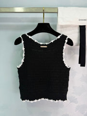 Wavy-edged Knit Vest