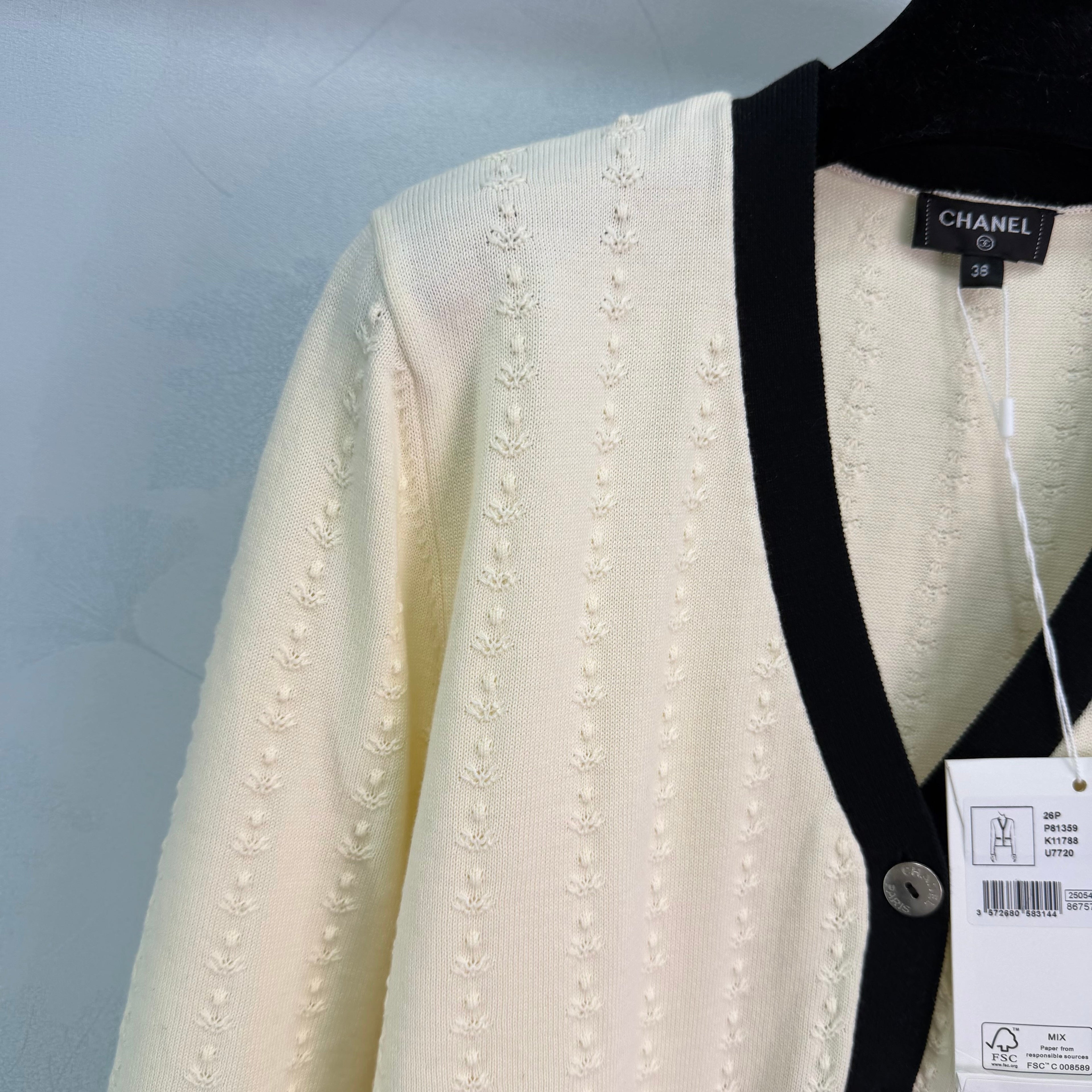 V-neck cardigan