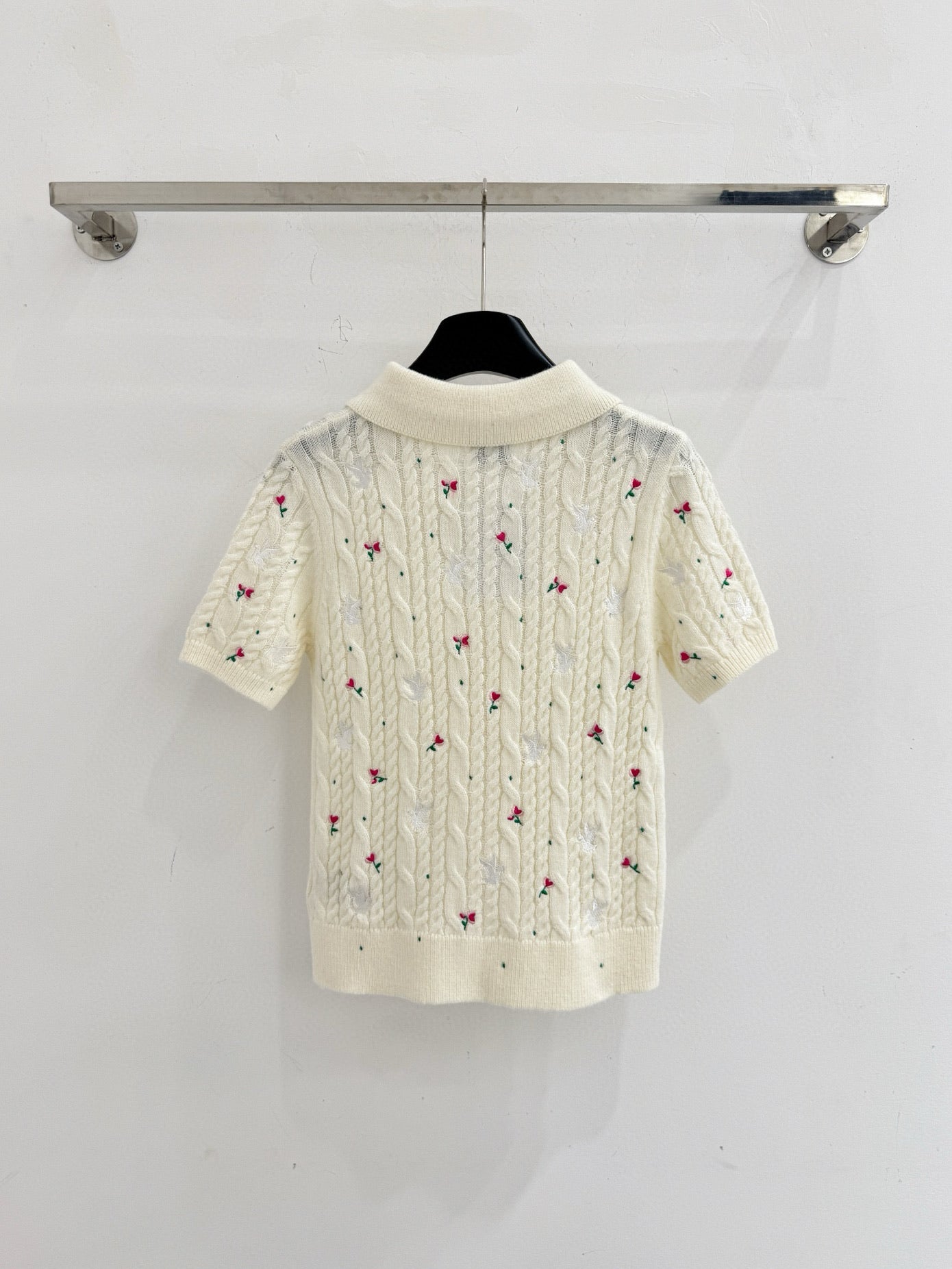 Short-sleeved cardigan
