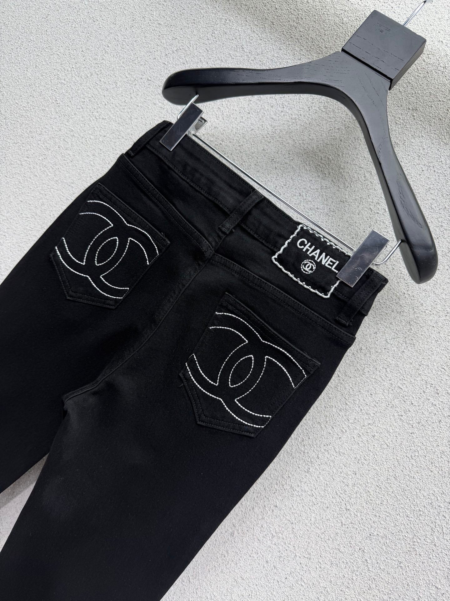 High-waisted stretch cropped cigarette pants