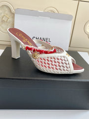 Pointed-toe peep-toe chunky-heeled sandals