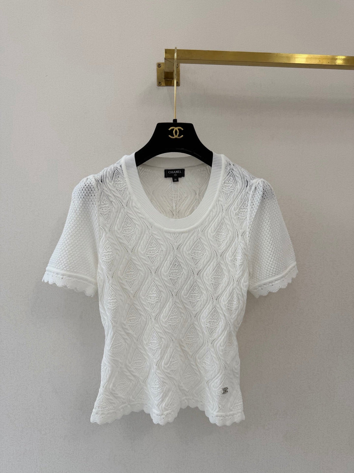Ruffled round neck short sleeve