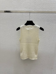 Solid color simple round neck knitted vest