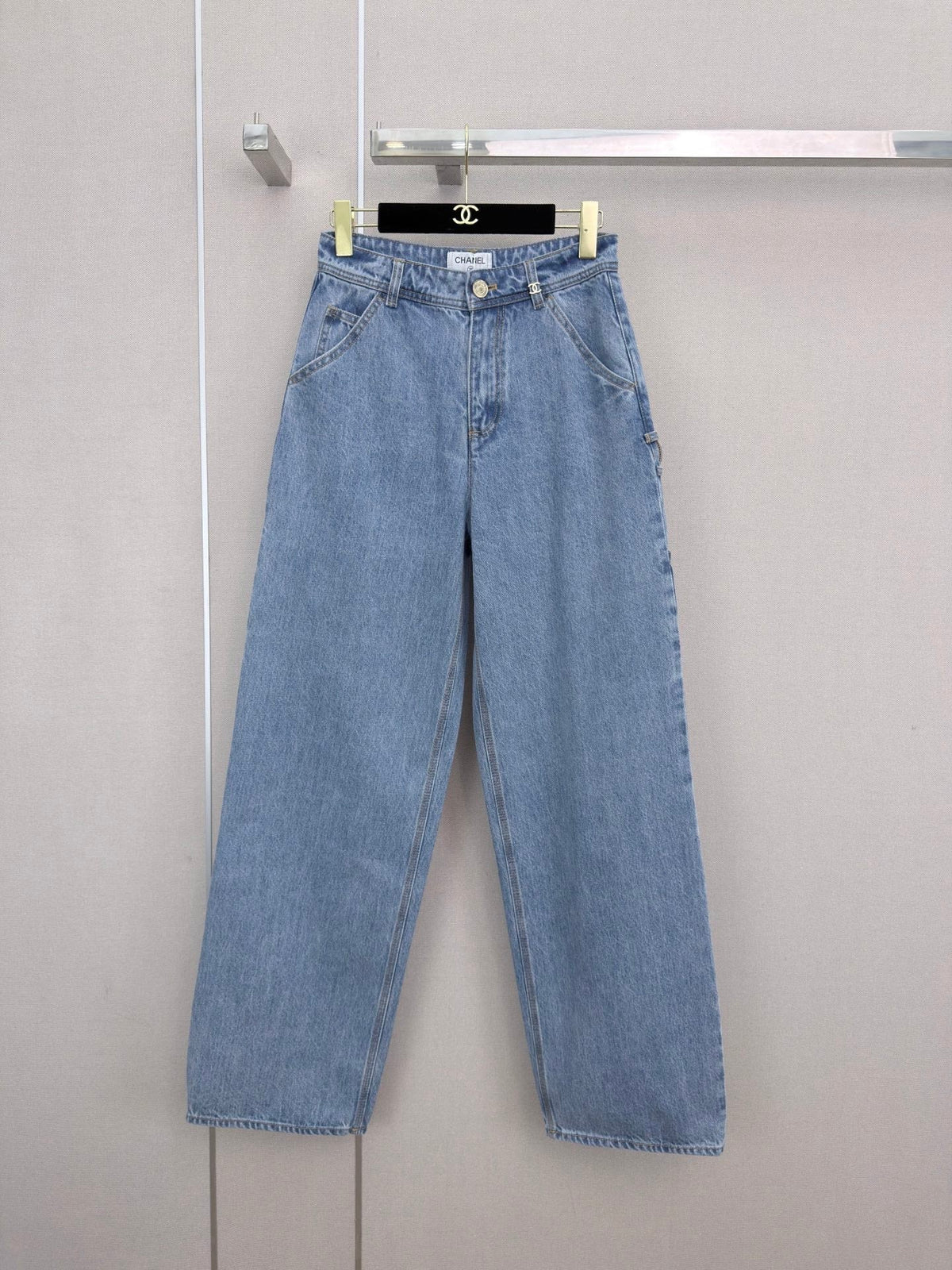 Straight-leg utility jeans