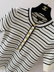 Chanel/partial-button-front top