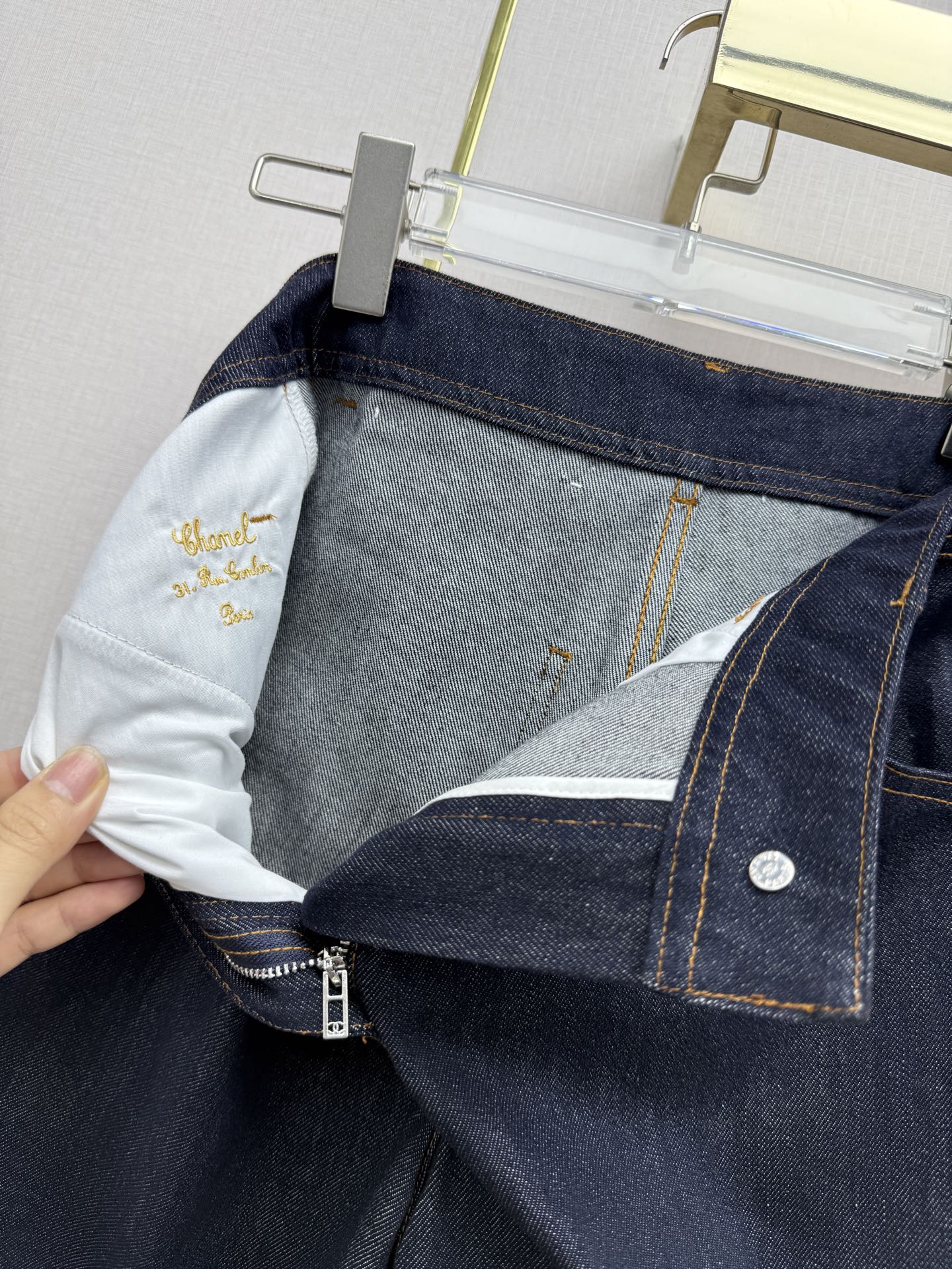 Chanel/Embroidered Straight-Leg Denim Trousers