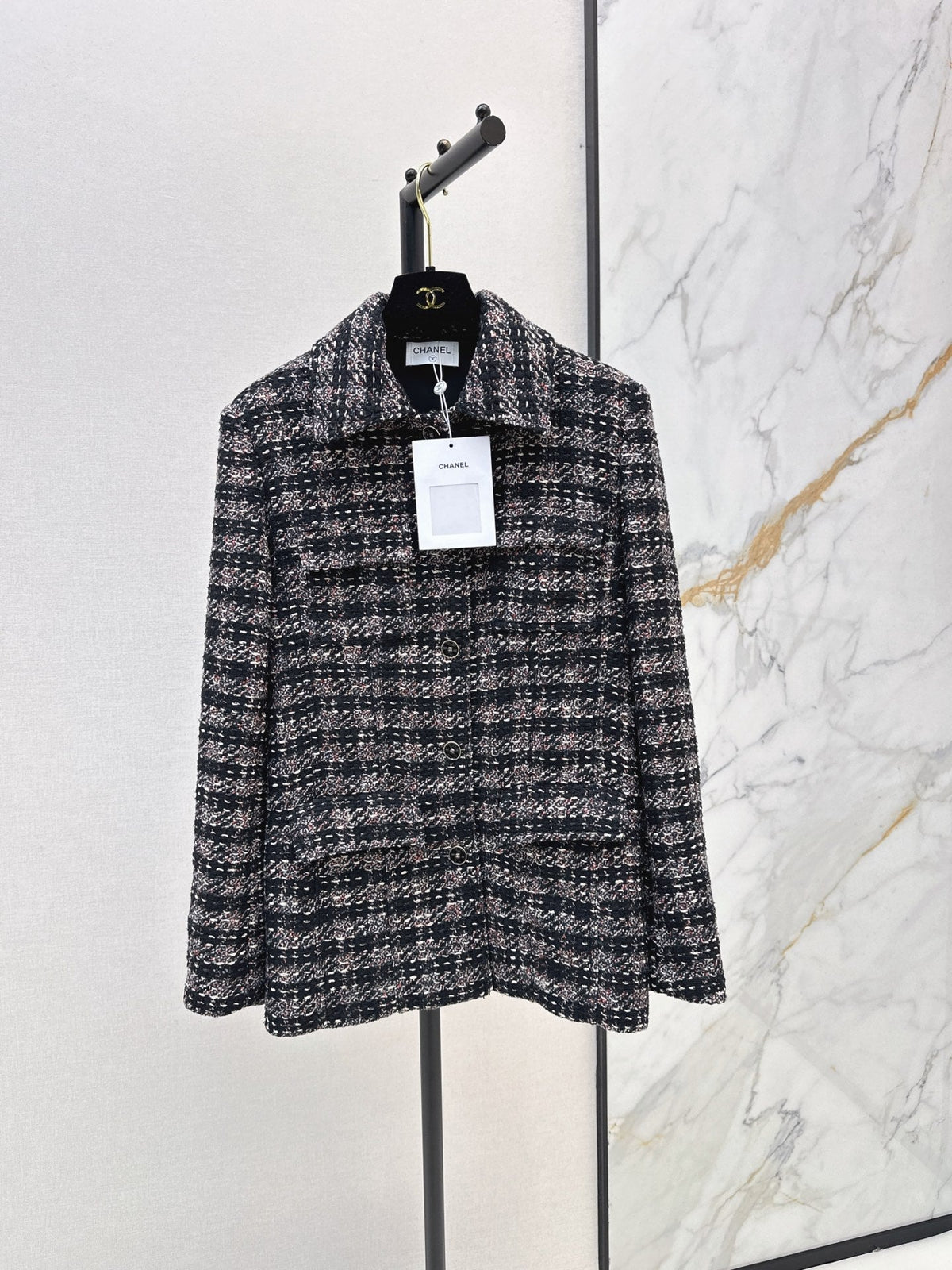 Chanel/Mid-length tweed jacket