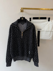 Chanel/Solid-color long-sleeve knit top with a collar