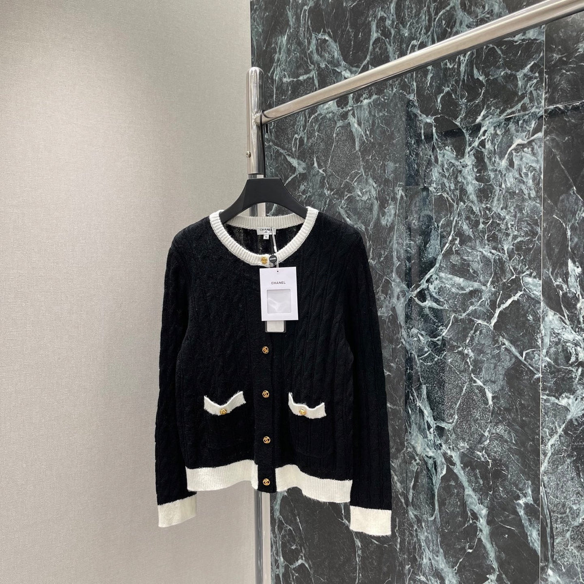 Color-block knit cardigan