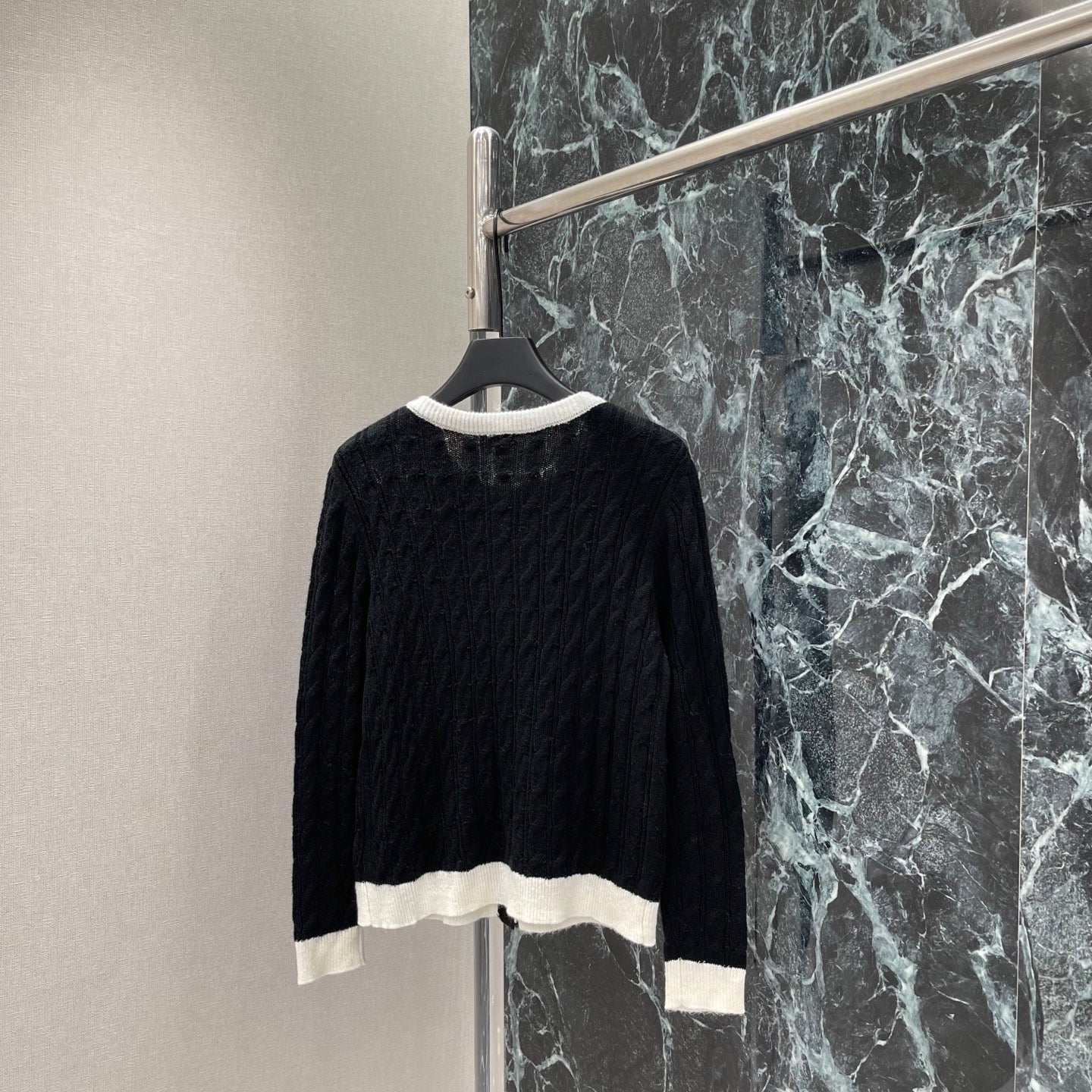 Color-block knit cardigan