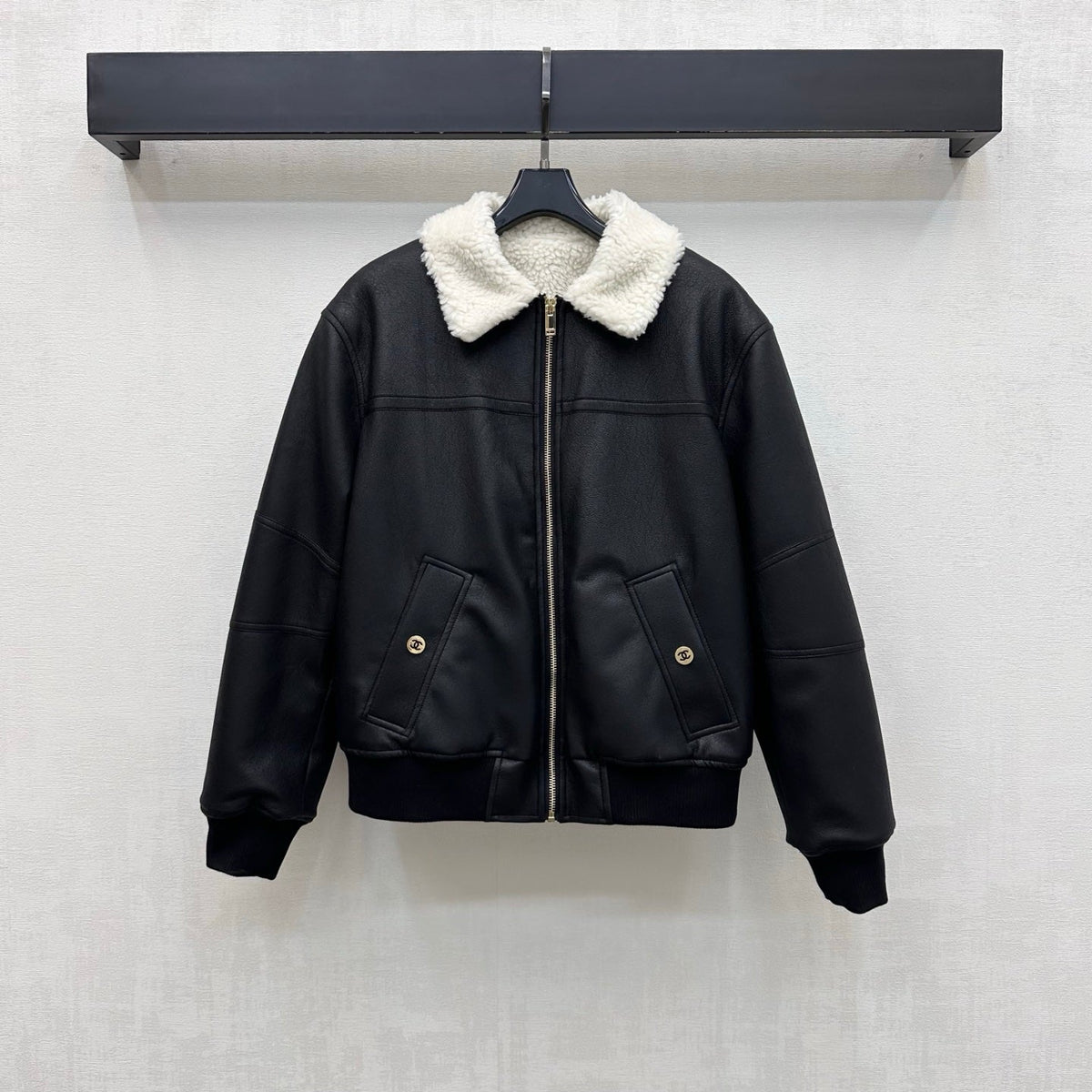 Chanel / 26 New Leather Jacket