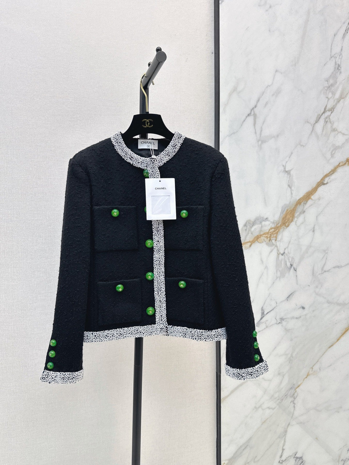 Chanel / 26 Early Autumn New Jacket
