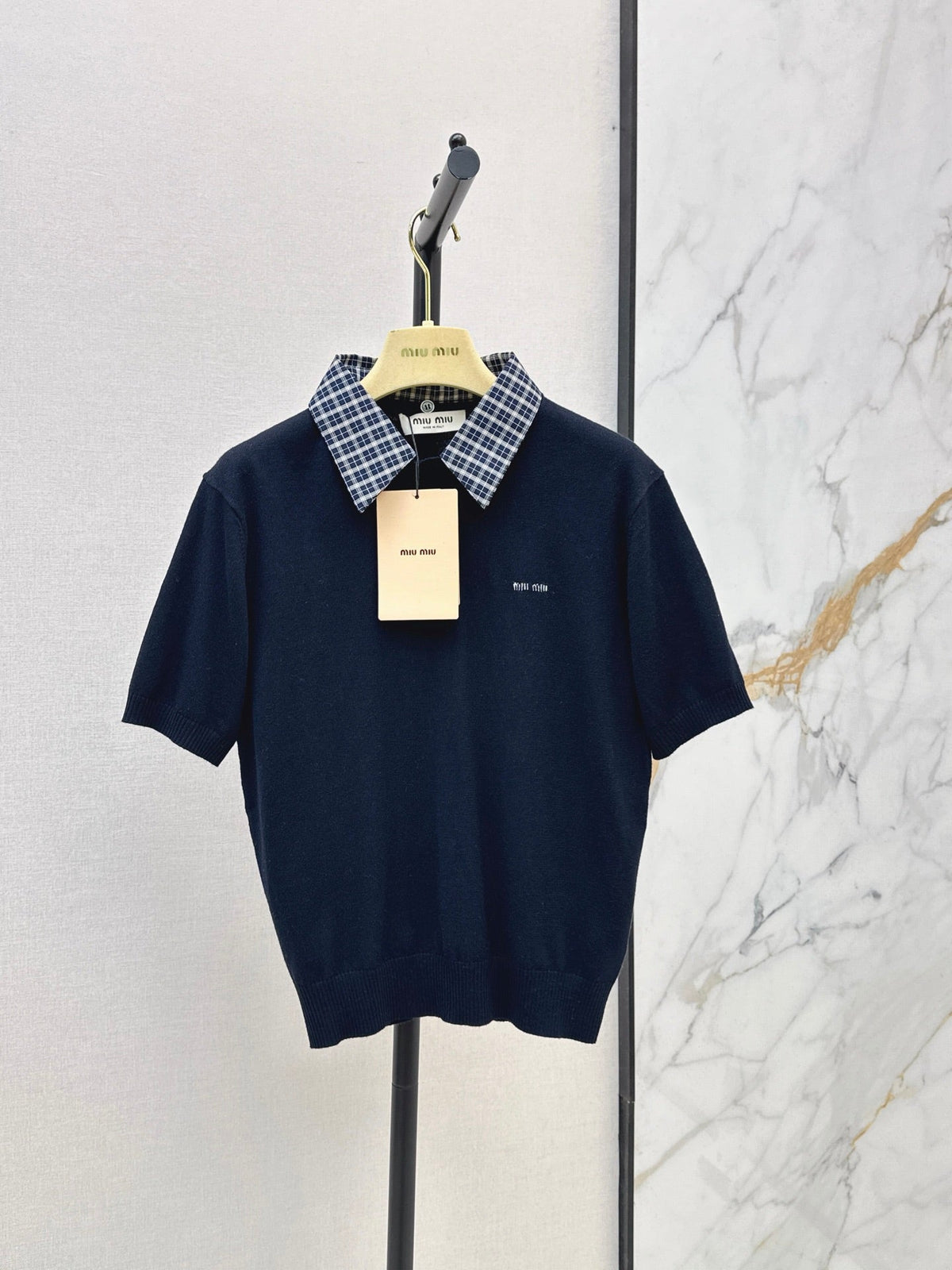 Short-Sleeve Knit Top with Plaid Collar