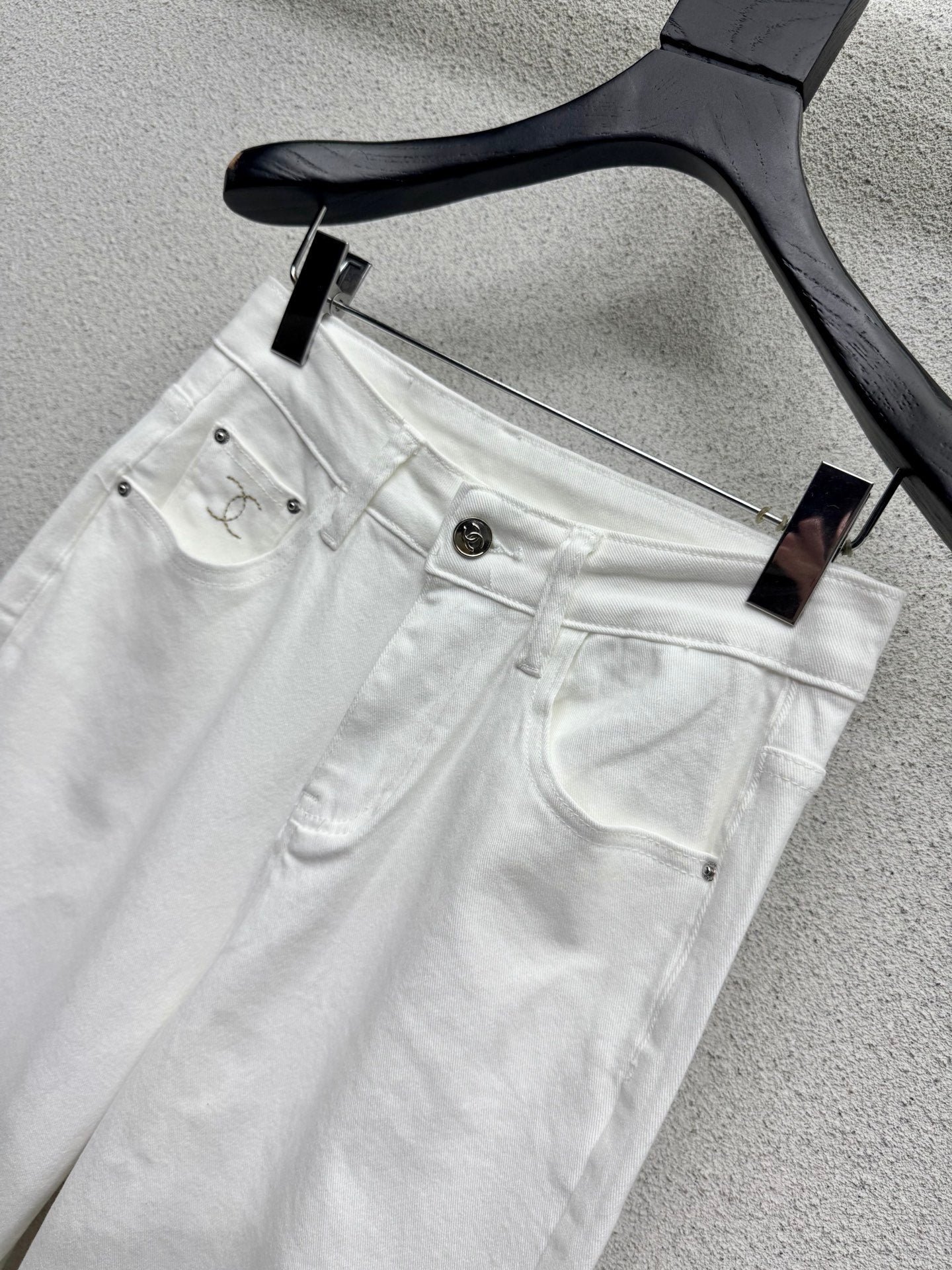 Straight-leg wide-fit jeans