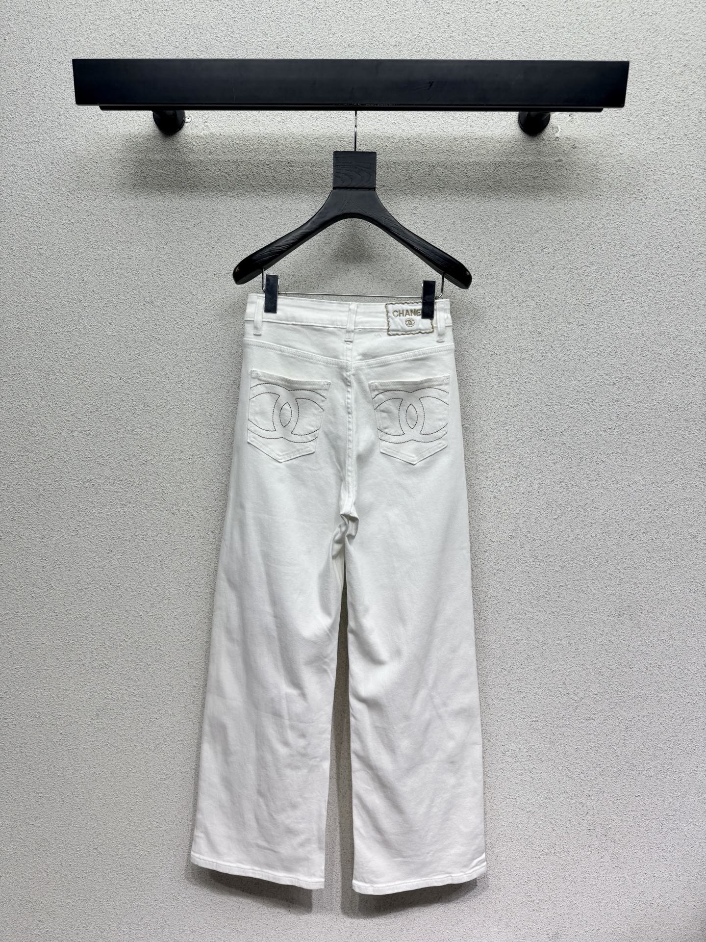 Straight-leg wide-fit jeans