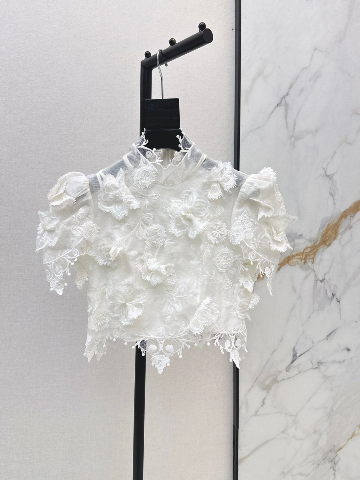 zimmermann/26ss 3D Floral Sleeveless Cropped Top