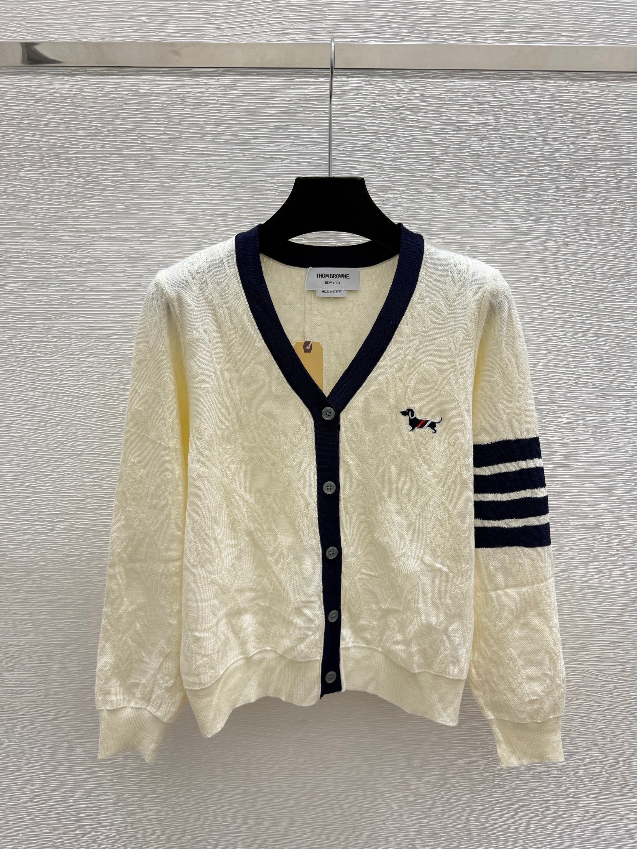 Thom Browne/26 New Puppy Embroidered Four-Bar V-Neck Cable Knit Cardigan