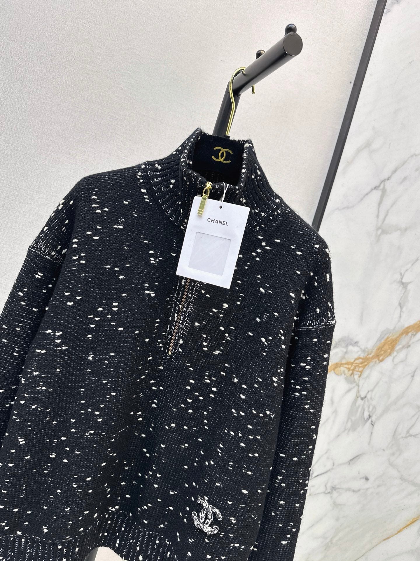 Chanel / 26 Early Autumn Latest Knit Zip Sweater