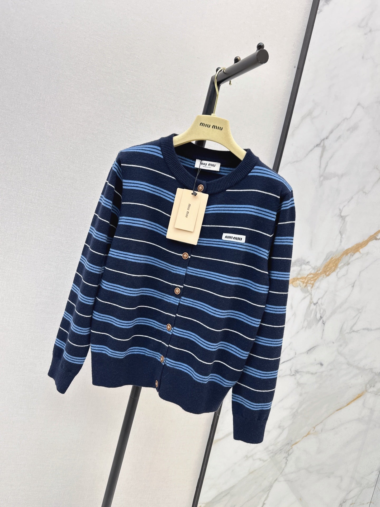 MiuMiu/26 Early Autumn Latest Knit Cardigan