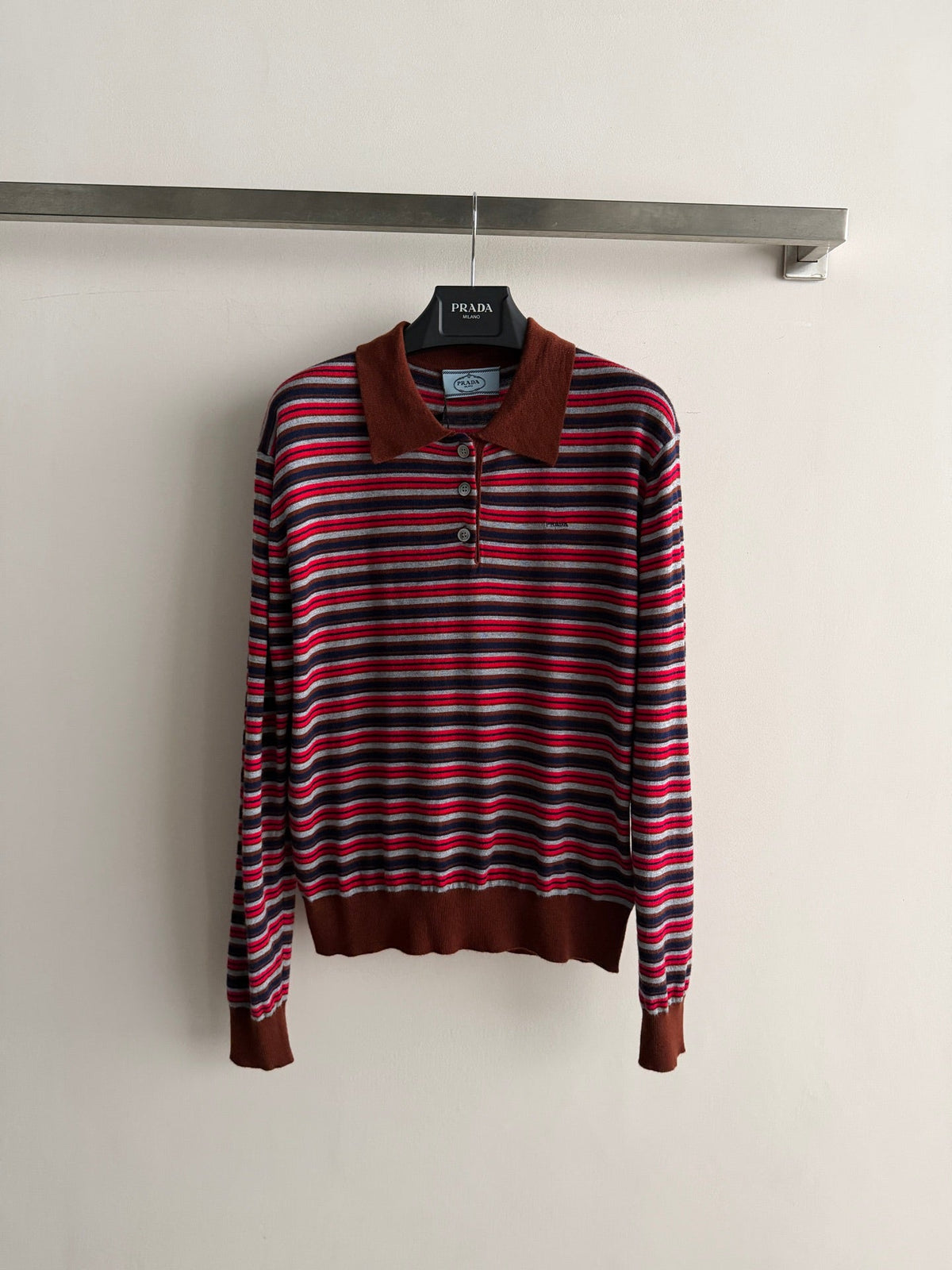 Prada/26 Early Autumn latest collared knit Polo shirt.