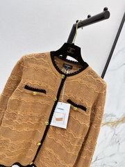 Chanel / 26 Early Autumn Latest Hollow Knit Cardigan