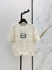 Chanel / 26 Early Autumn Latest Hollow-Out Short Knit Top