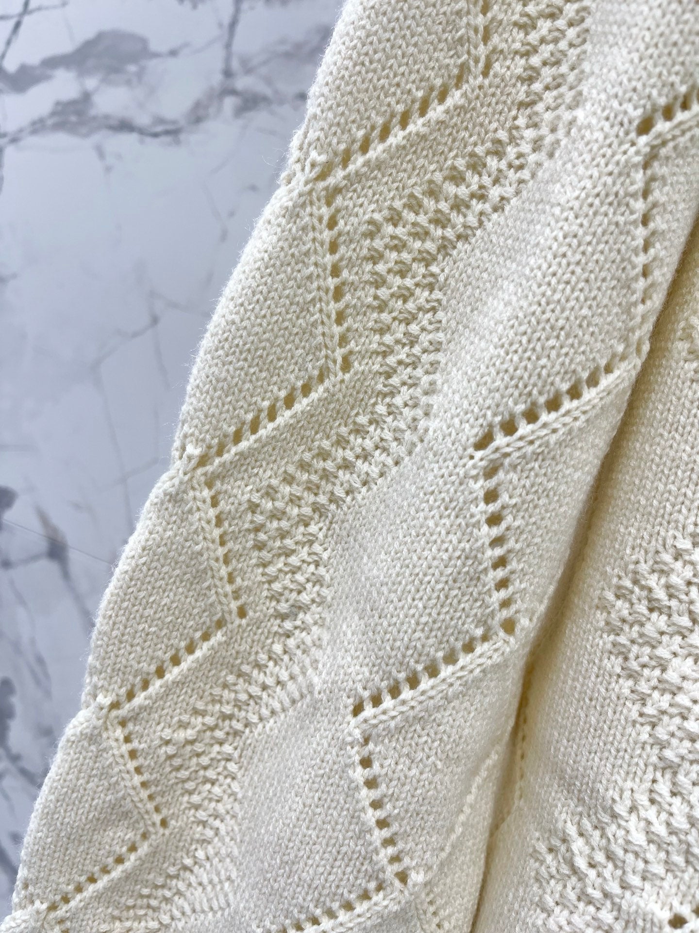 Valentino/26 New Simple Turn-Down Collar Hollow Crochet Knit Cardigan